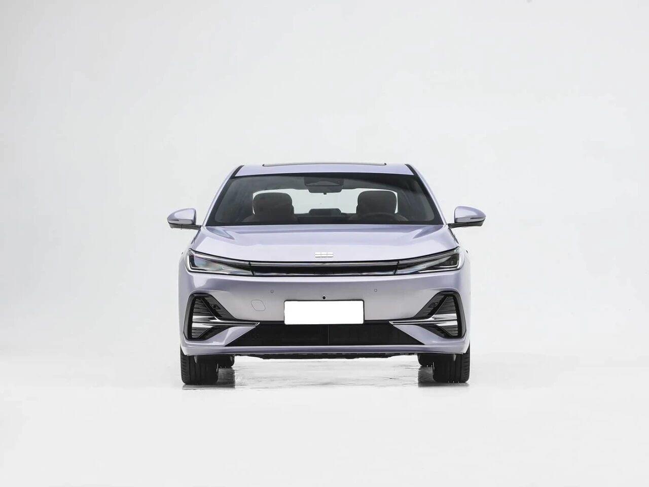 限时先享价：10.28-11.98万元（共2款车型：550KM尊享版10.28万