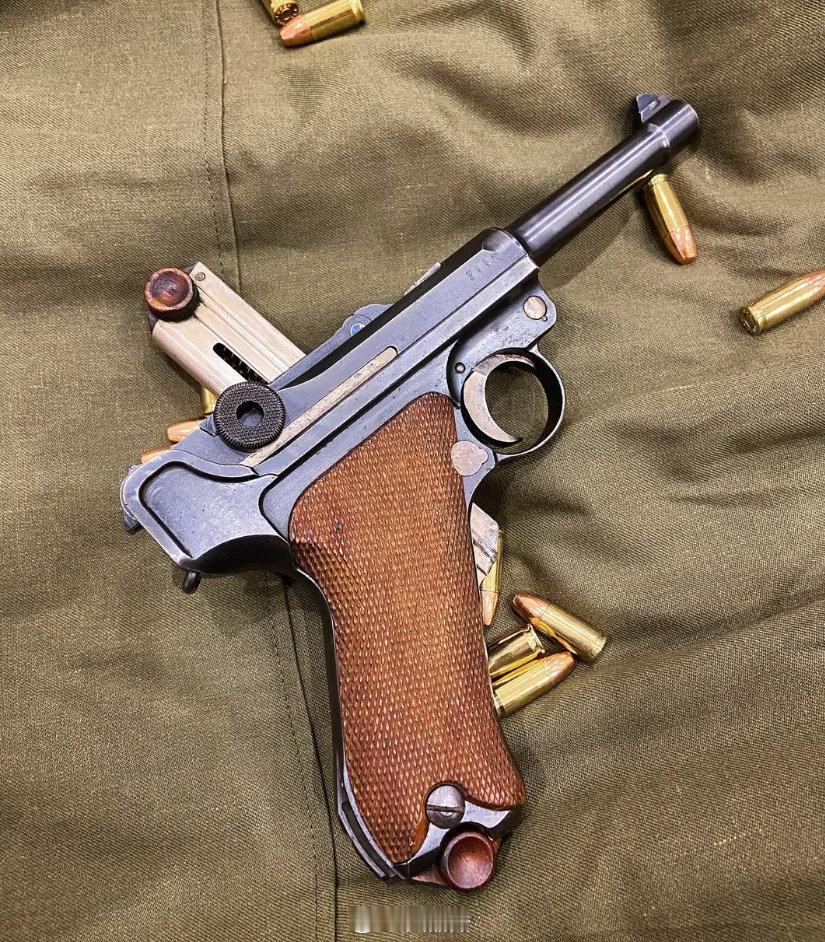 LUGER P08 