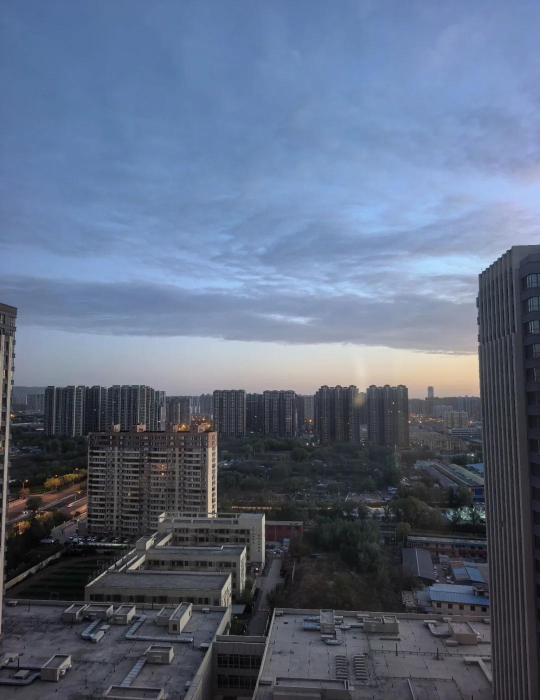 山西 太原
暮沉 晨起 人间依旧城市归属感 聆听这座城市的声音