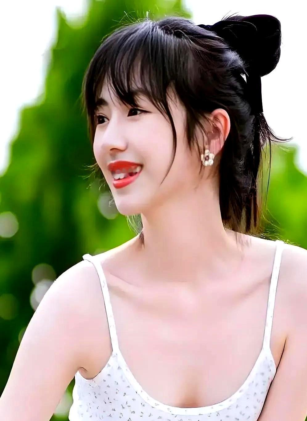 《四喜》这段剧情简直扎心！女主孕期发现丈夫出轨，情绪崩溃到流产——评论区直接炸锅