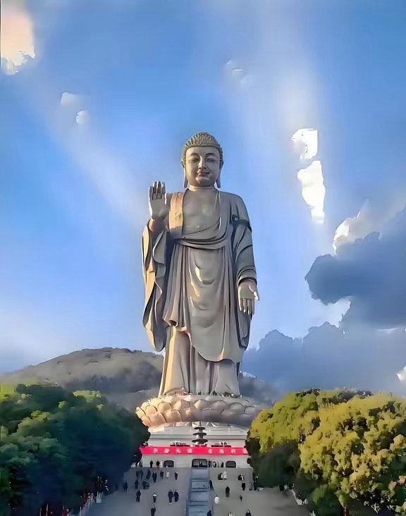 中国收入最高的十大寺庙1。北京雍和宫：年收入达5000万元2。杭州灵隐寺：年收入