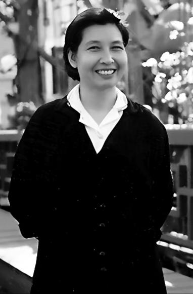 1998年，曾志快断气时拽着闺女陶斯亮，掏出藏了一辈子的秘密：这辈子只真心爱过三