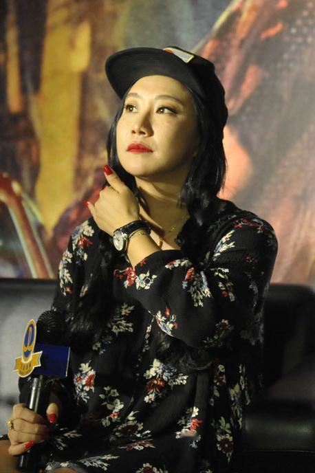 演员，范湉湉说，我是上海人，心心念念，就想考上戏，可是人家不要，我发誓，一定要考