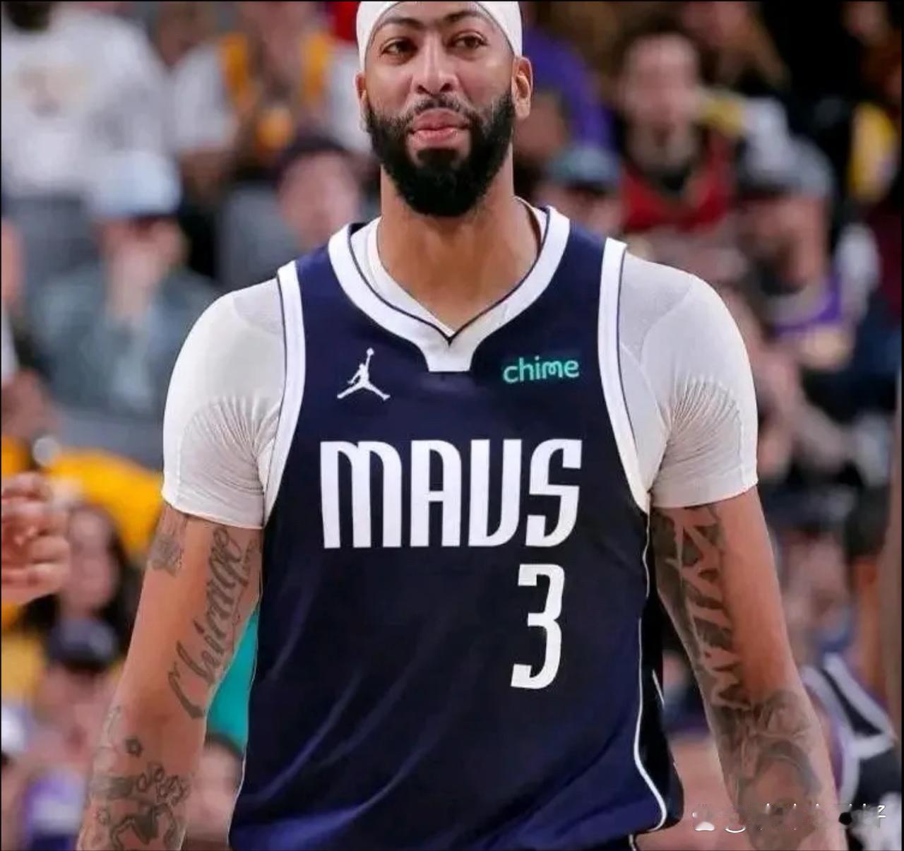 给出金州勇士队一份交易方案，来拯救这个赛季。



勇士得到：安东尼·戴维斯
