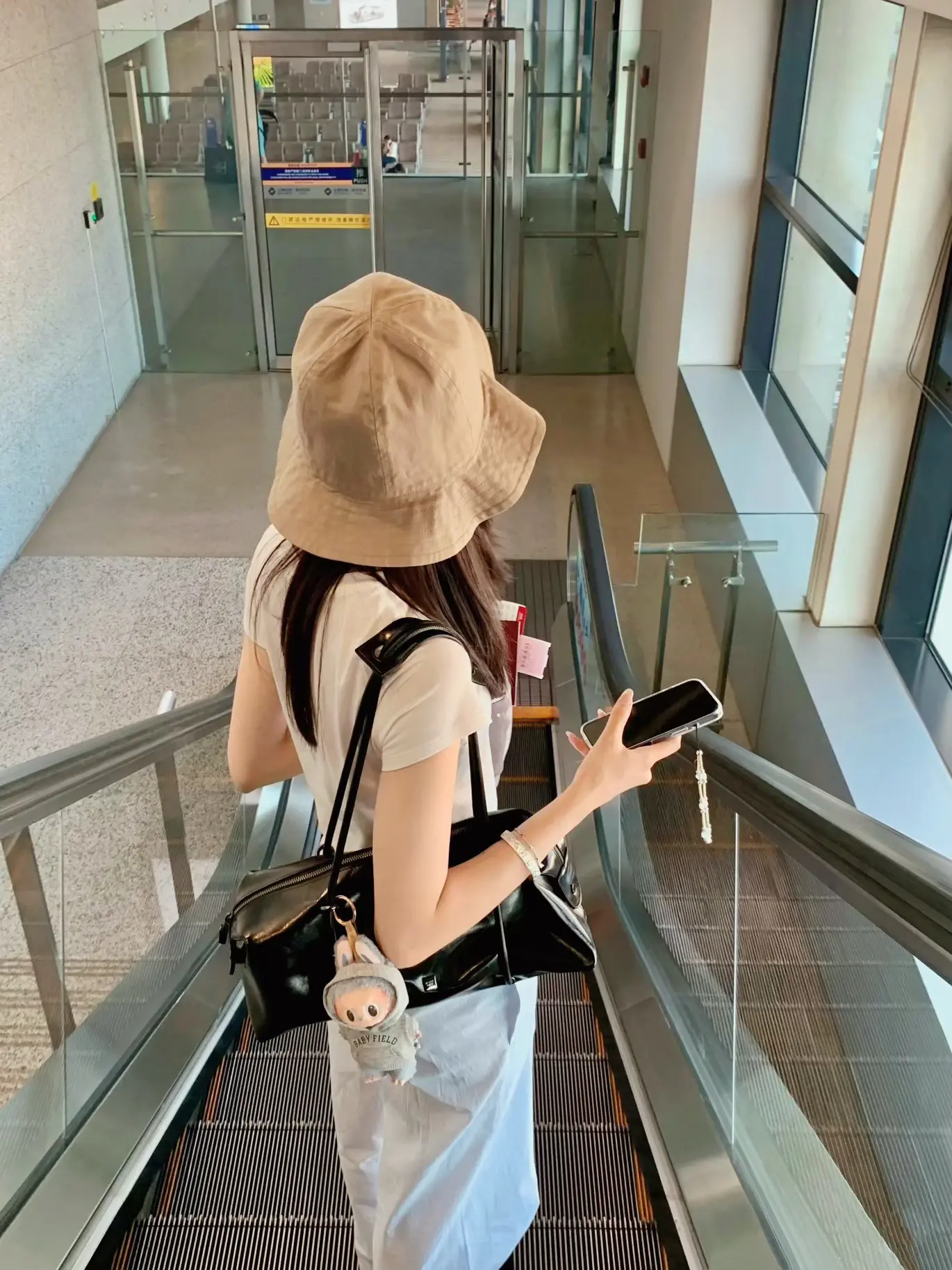 你既然可以一个人走南闯北 那就什么都不要将就.