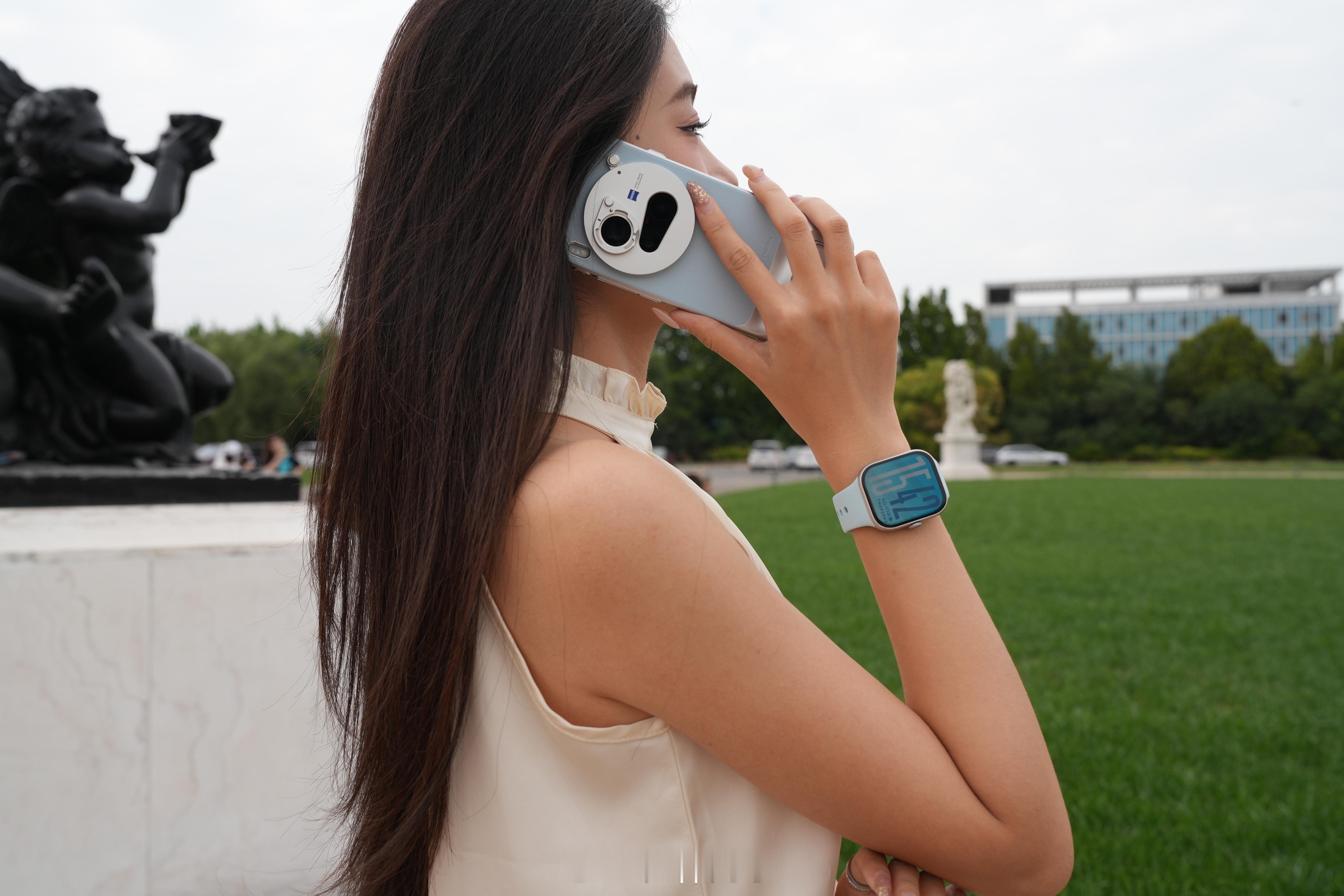 vivo WATCH GT 2上手实拍！这代屏占比真高，续航可达33天！vivo