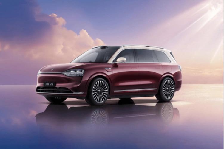 据了解，截至2026年3月，全球量产最高线束激光雷达为鸿蒙智行推出的500线激光