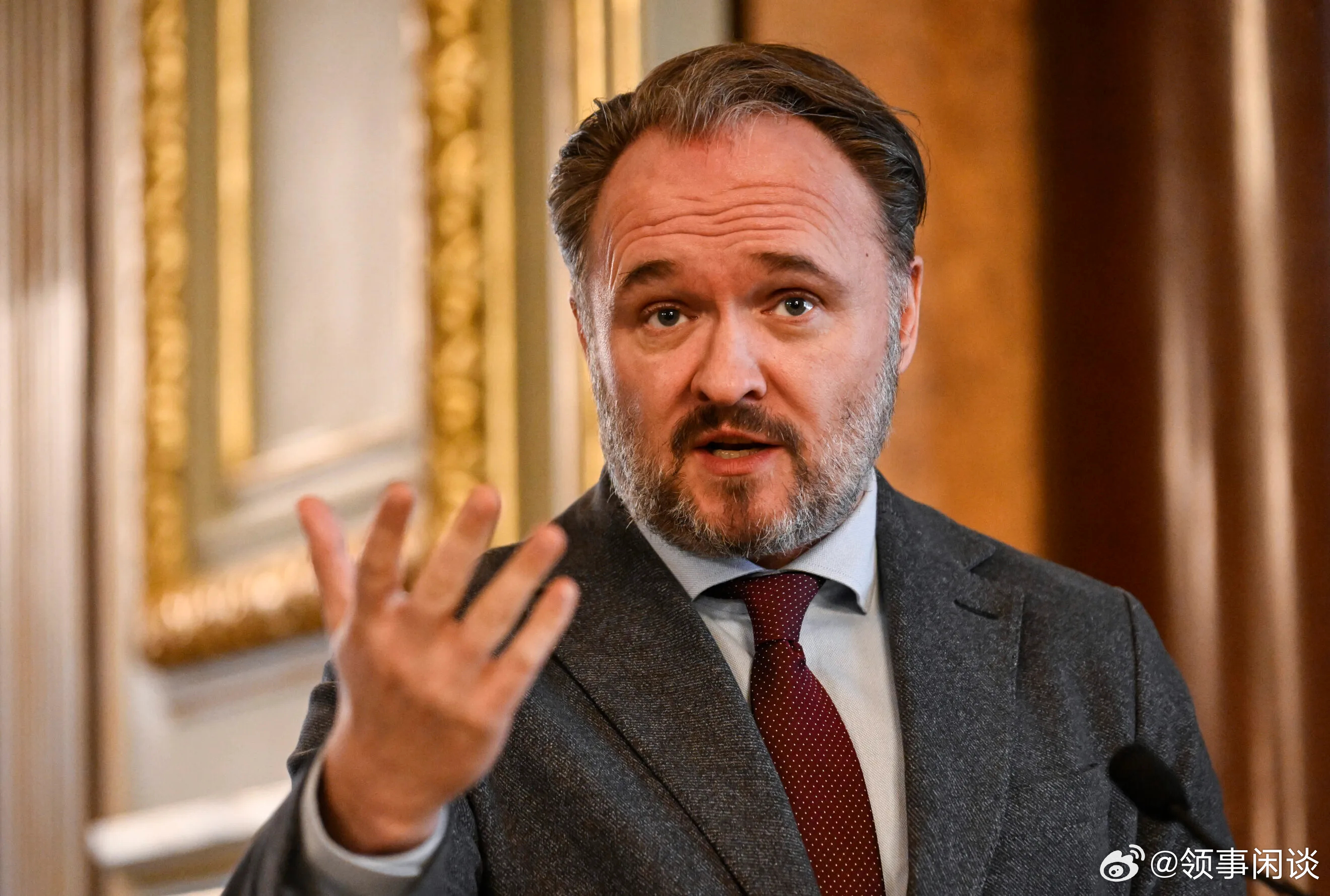 【欧盟高官敦促欧洲人居家办公，减少驾车出行】[送句中国古话：城门失火，殃及池鱼]