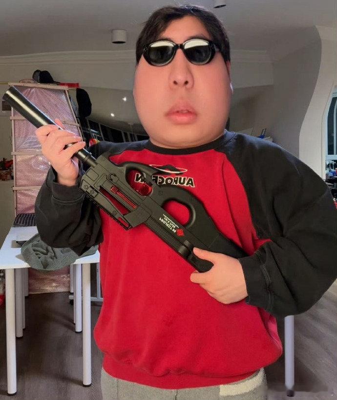 桃黑黑一年吃了20万外卖桃黑黑的外卖账单吓到我了！一年 20 万，就算减肥也没少