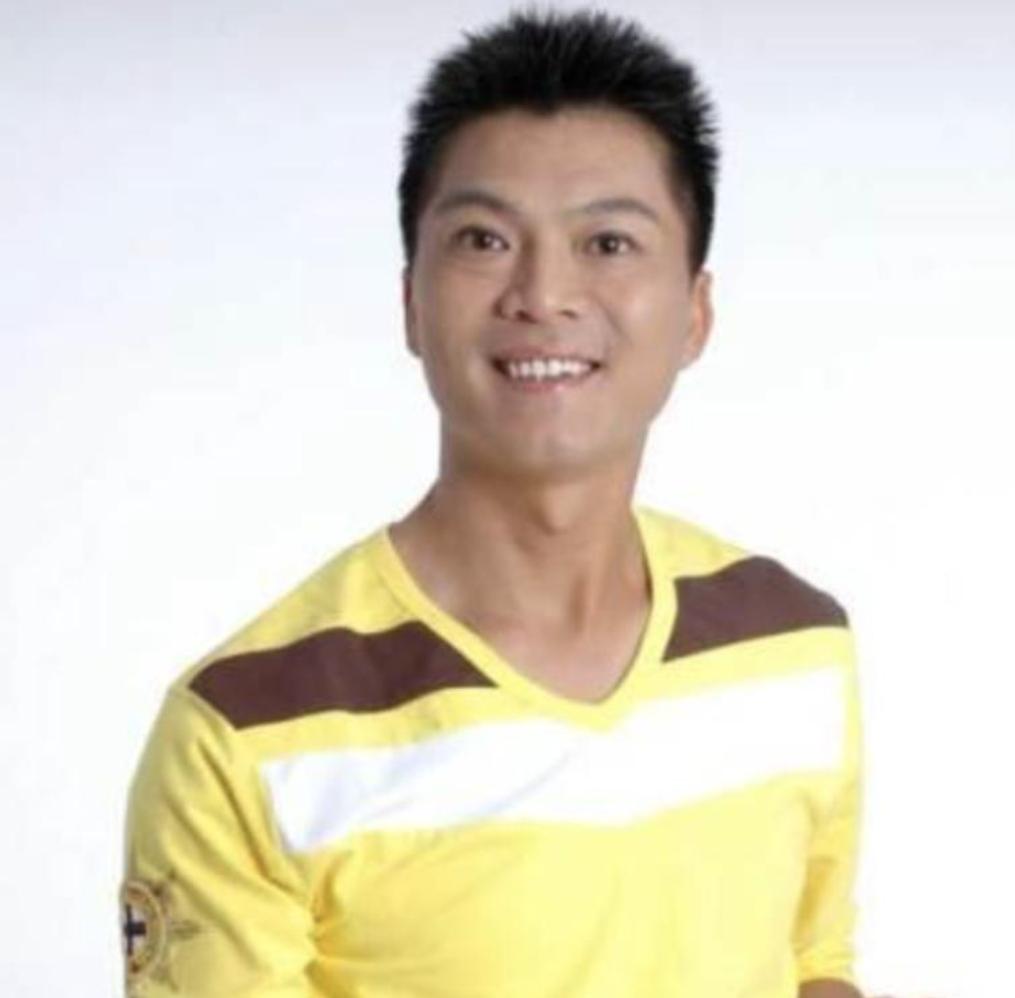 娶了著名女演员37年，生下2个漂亮女儿，如今61岁活成人生赢家娱乐 明星