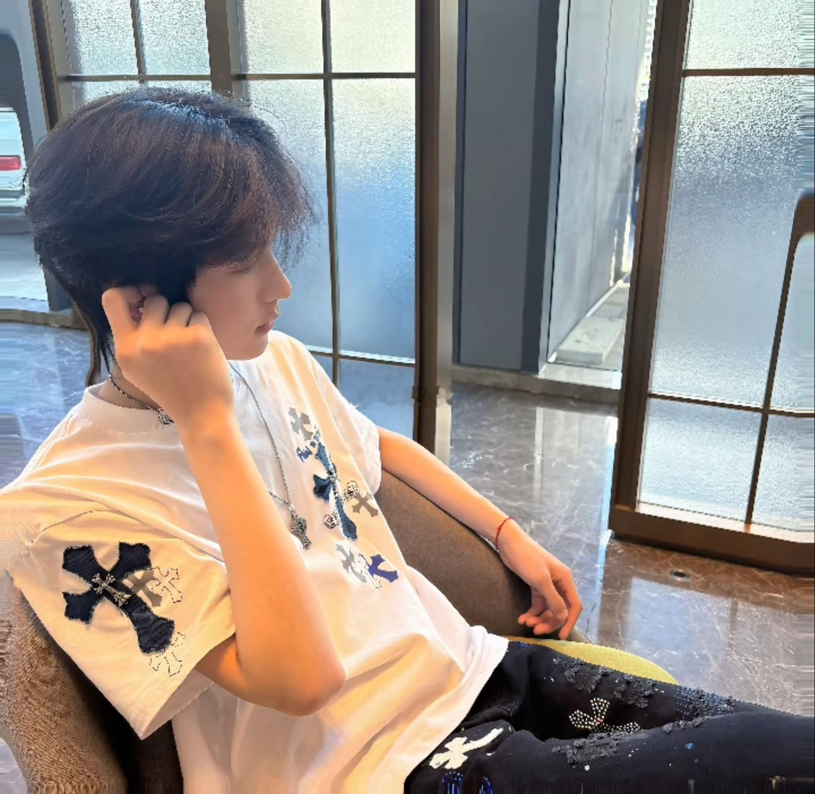 对象太帅那我只能受着了 