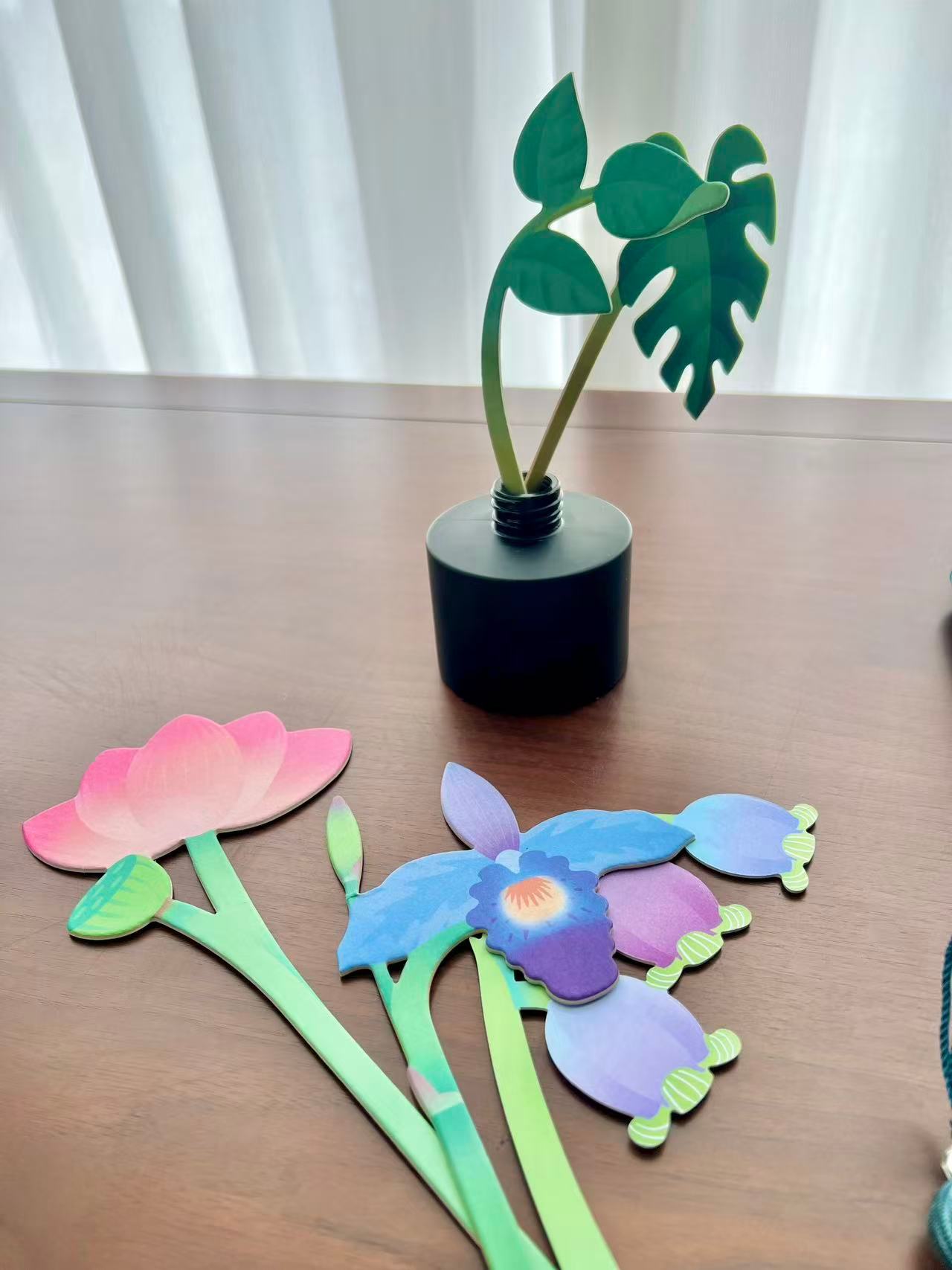 给上海某音乐节客户做的空间香氛香味，是较为常见香稍微独特之处，是扩香棒