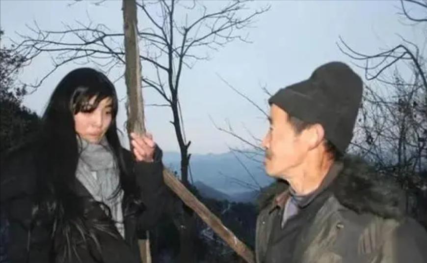 跨越千里的亲情，1998年，一名浙江女童被寄养至陕西农家，6年后，亲生父母强行把