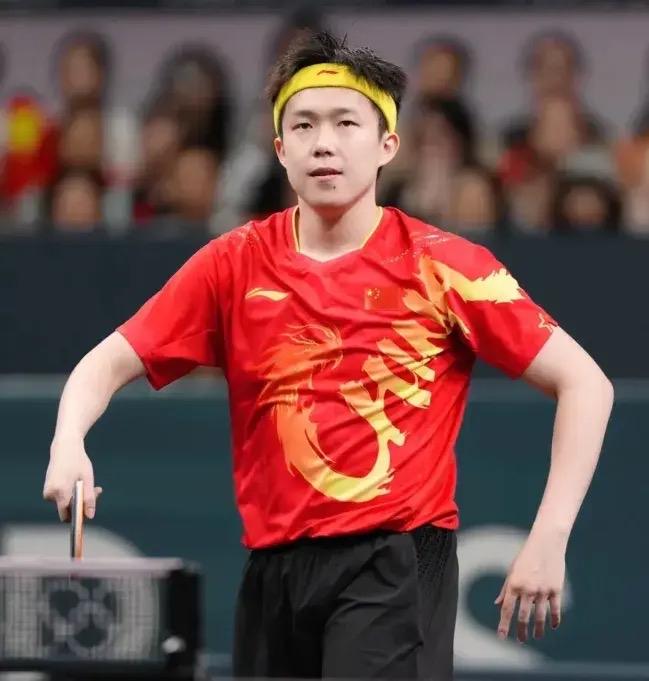 国乒现役“八大员”都有哪位？

1，王楚钦
——孤胆挑大梁的“救火员”

2，孙