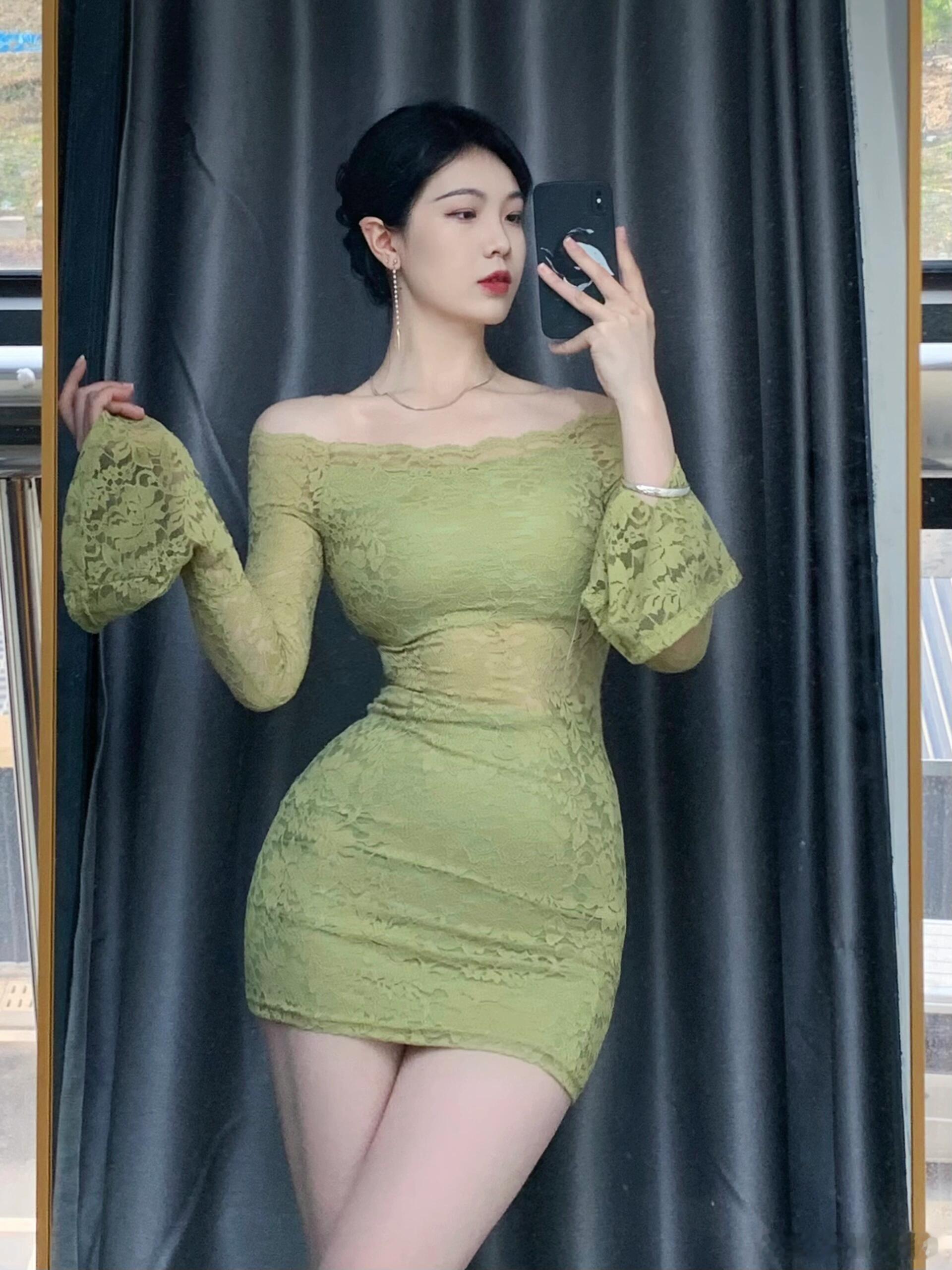绿色有点显白#女神# ​​​