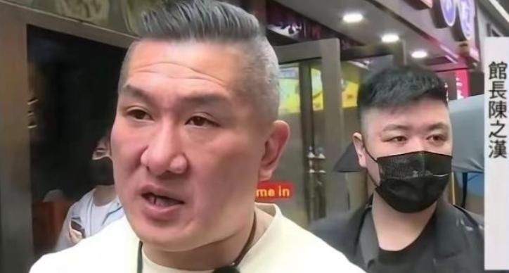 馆长说的一句话，很有道理，馆长说：“国民党打内战，输给了共产党，被赶到台湾来，在