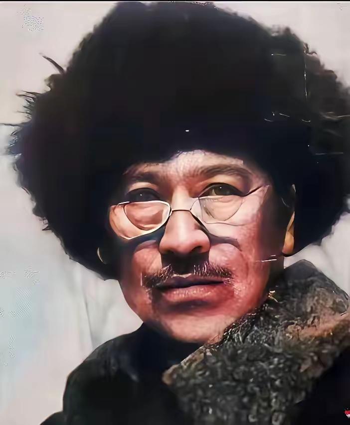 1931年东北沦陷，60岁的大地主戴万龄为了打鬼子，带着全家57口人上战场，14