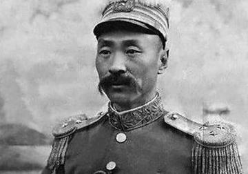1925年12月，郭松龄的大军杀向奉天，张作霖将五万人马交由张学良、张作相指挥，