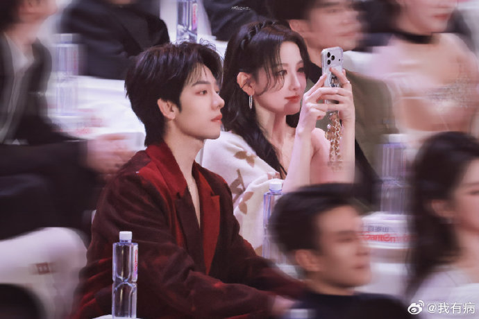 曾辉韩雨桐十四搭 谁懂啊！从一搭追到十四搭，互相感谢的瞬间直接磕晕了！曾辉韩雨桐