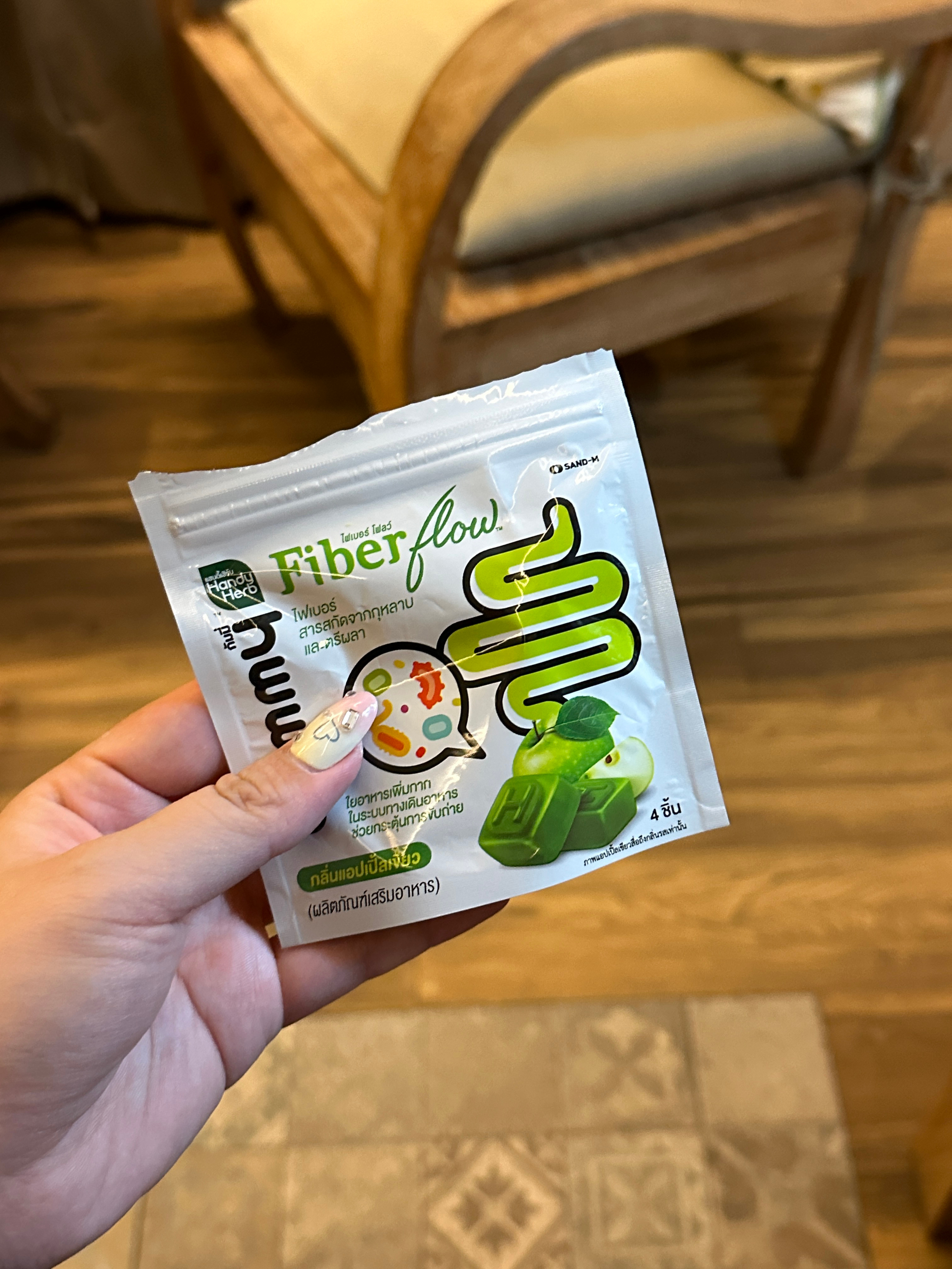 泰国711这个好强我是那种出门没有小椅子和智能马桶就拉得不畅快的，睡前吃了俩，起