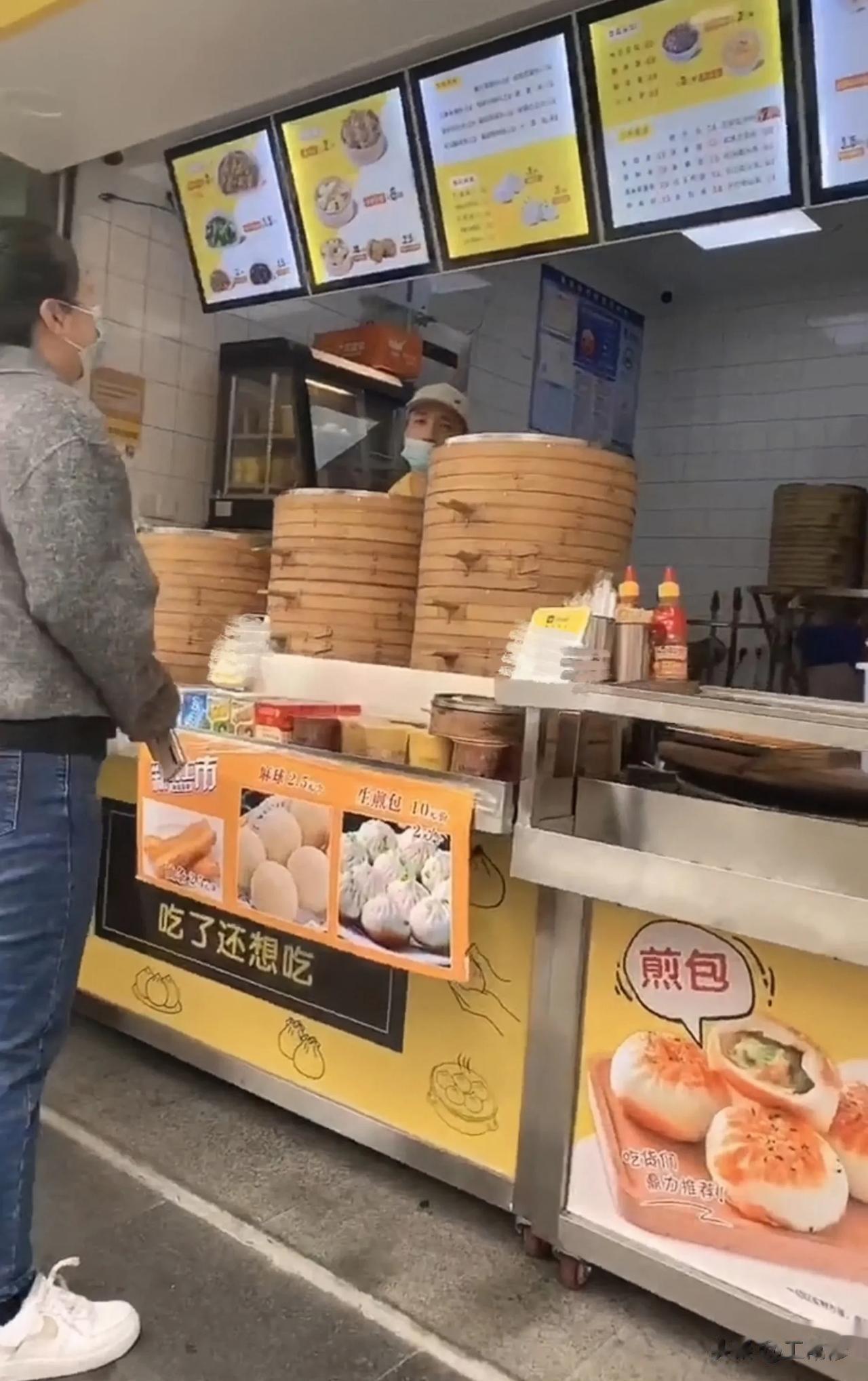小区早餐店那么赚钱，为什么很多人不愿干？发生在身边的一个真实案例，告诉你原因！
