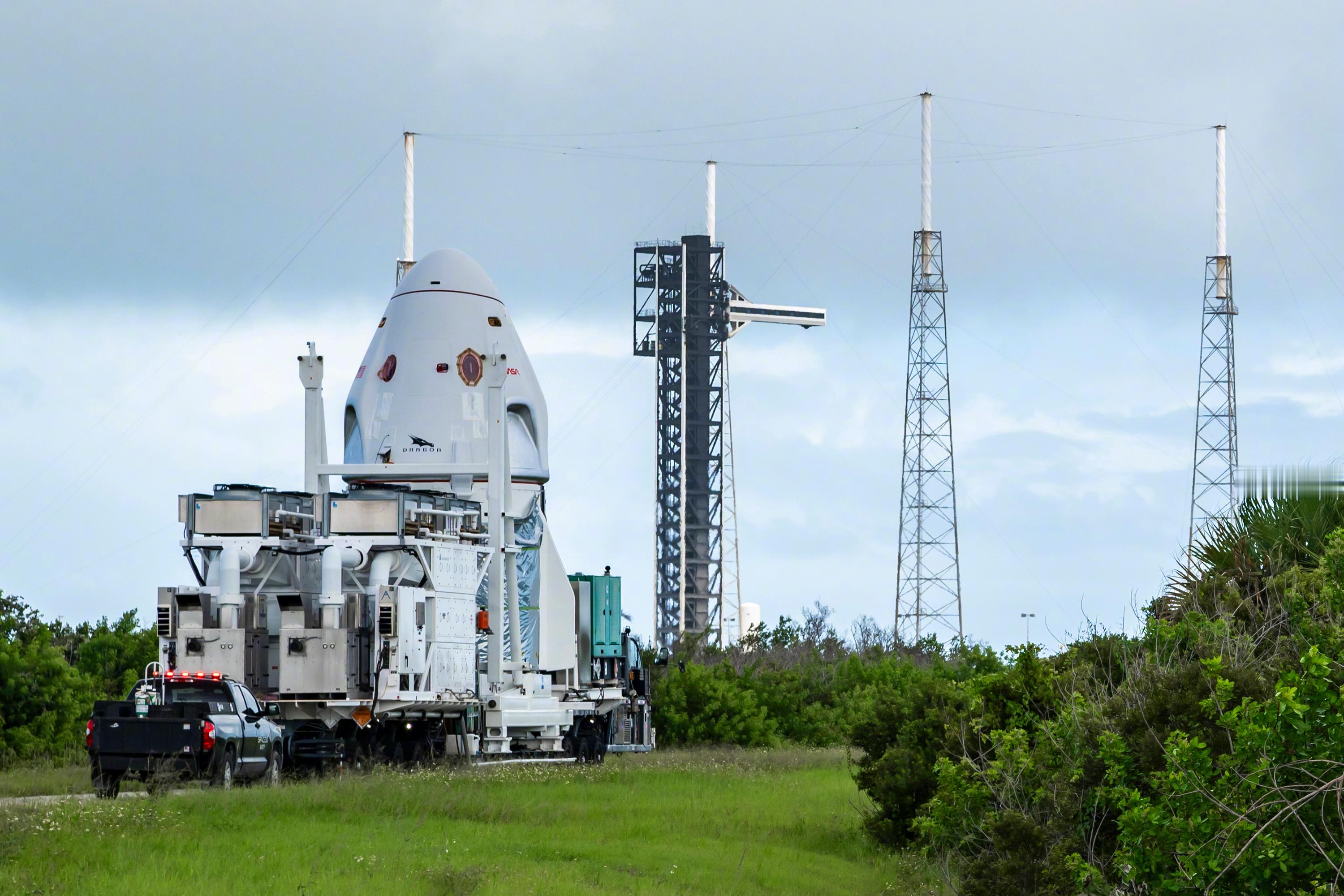 抵达SLC-40的Crew 13载人龙飞船，预计将于北京时间10月1日23时10
