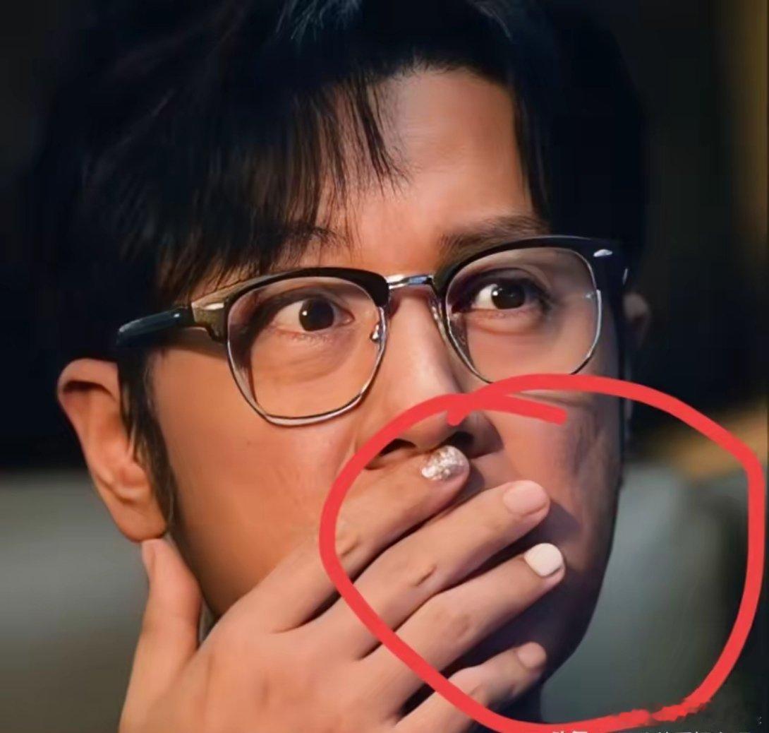 我姐是开美甲店的她说“孙海涛”这种大老爷们做美甲，在现实里其实并不多见。我姐说，