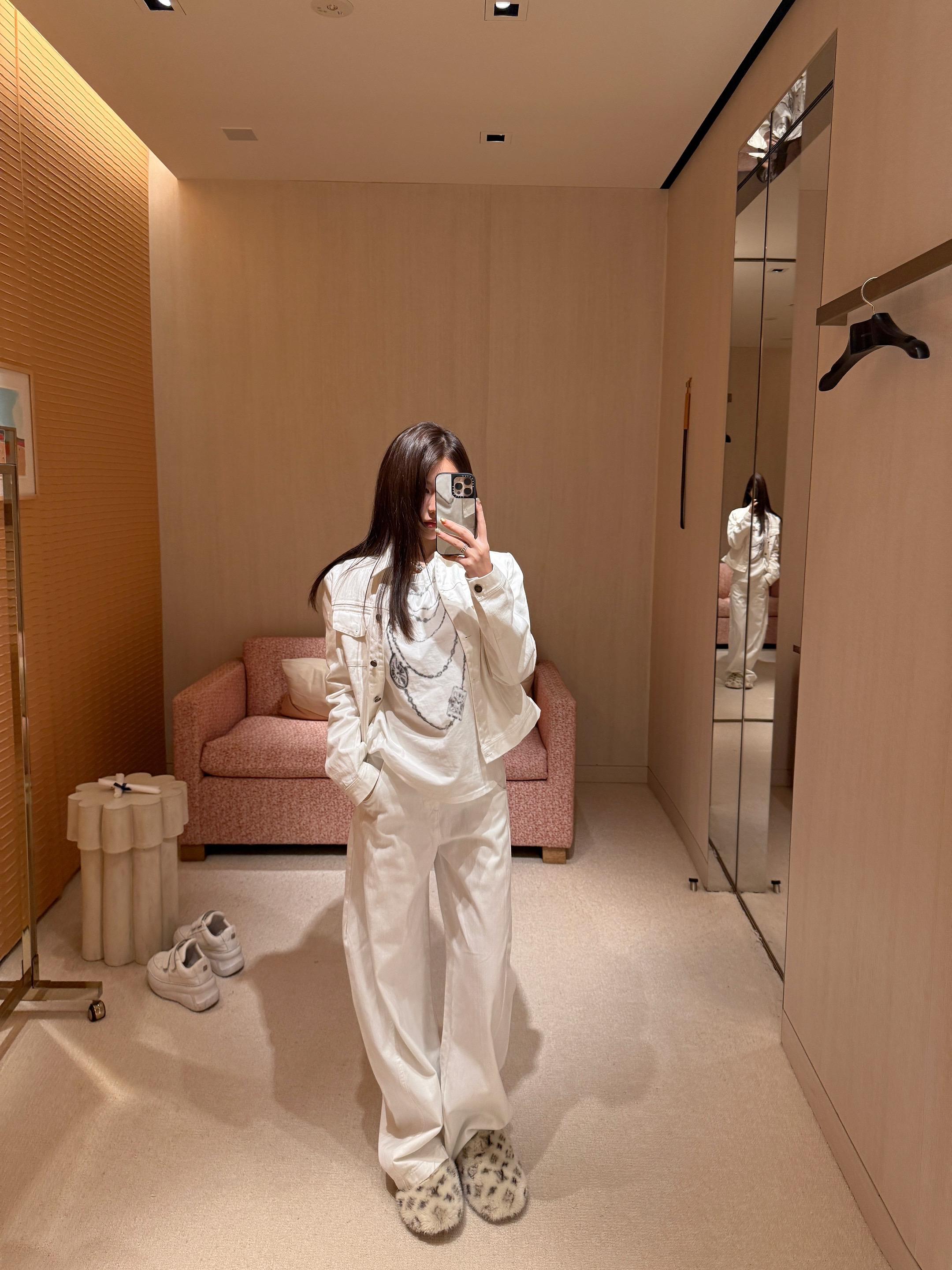 近期一些对镜全身ootd 有你喜欢的咩