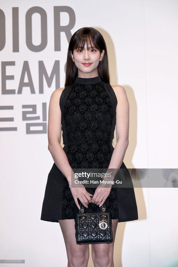 金智秀 jisoo活动生图