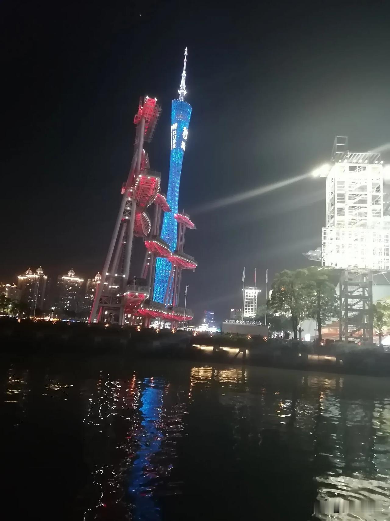 你经历过失业的痛苦与迷惘吗?失业了，身上的钱也快用完了，又没脸跟朋友借，也没脸跟