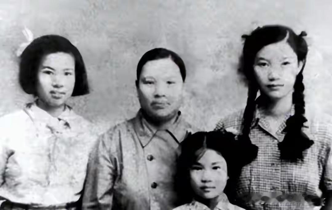 了不起的母亲与三个女儿，有人知道她们的名字吗？
