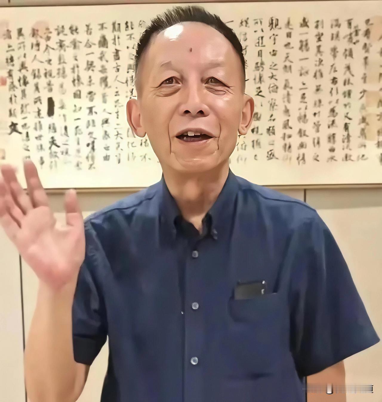 天下兴亡，从无匹夫无责！所谓“清高”，不过是懦弱的遮羞布
 
有人高谈阔论，宣扬