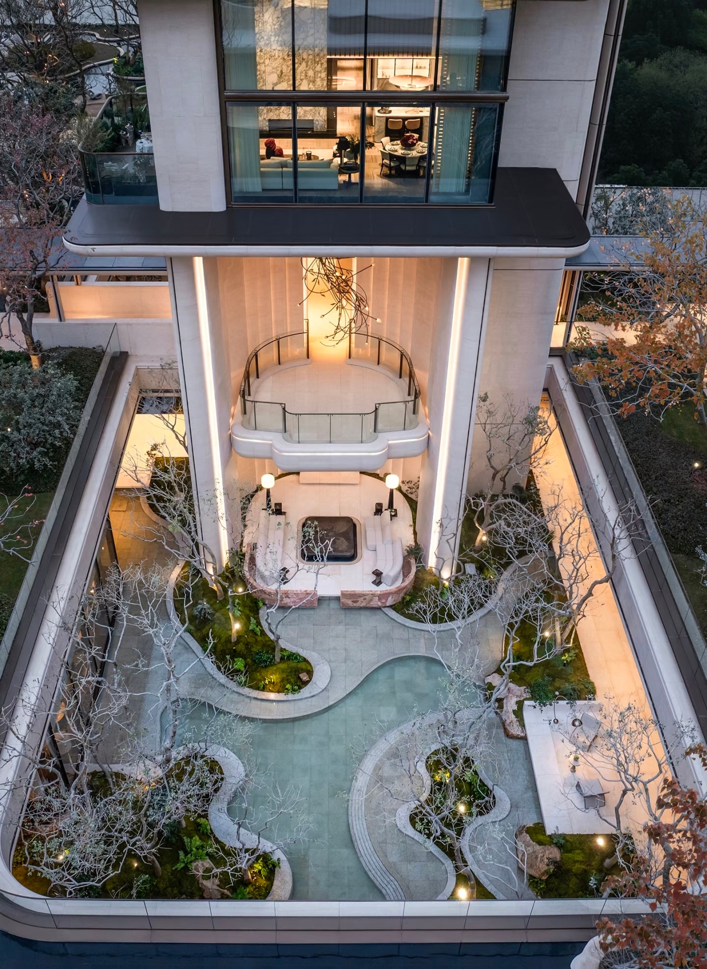 一边是二手房价格腰斩，一边是看房验资500万，现实就是这么魔幻 