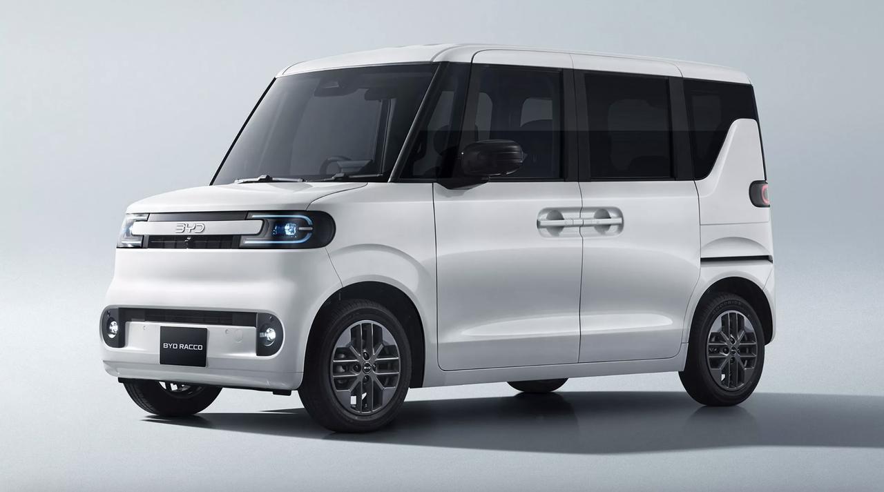 比亚迪K-Car——Racco在早些时候发布。其窗线与鳍形立柱让人想起上一代三菱