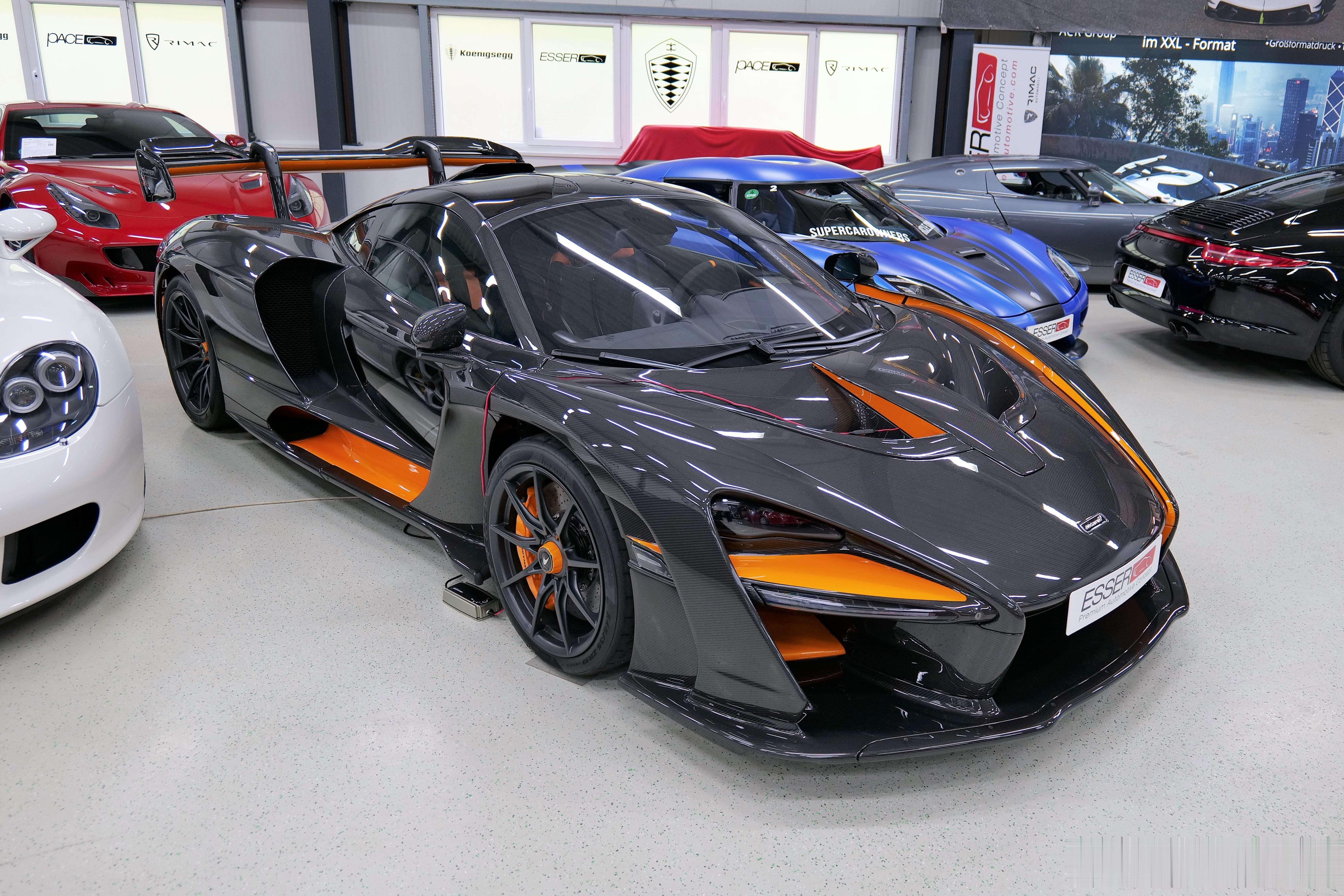 McLaren SennaVisible Carbon with Papaya 