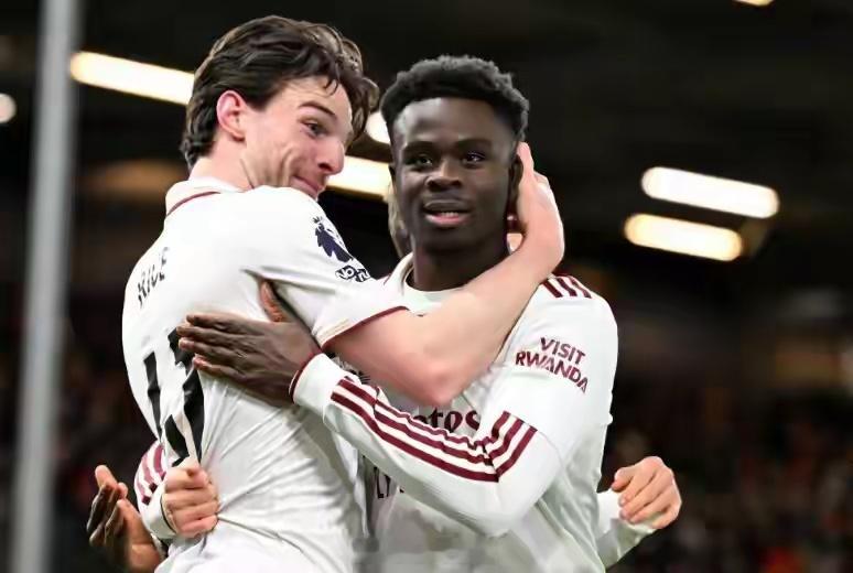 2025-26赛季英超第20轮战罢，阿森纳客场3-2逆转伯恩茅斯豪取5连胜，赖斯