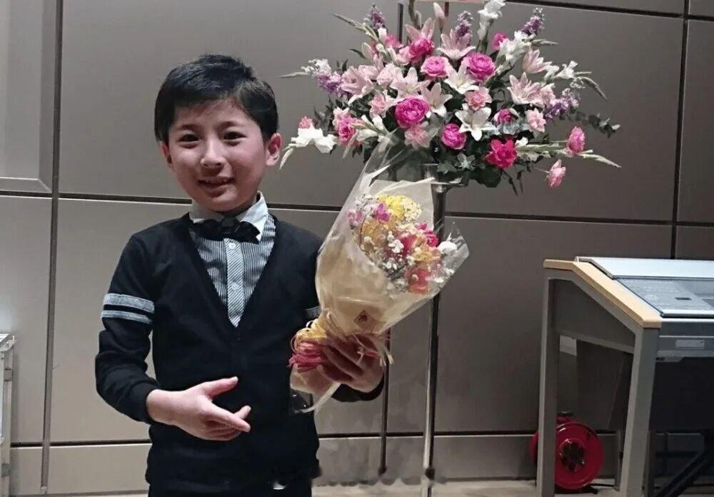高市继孙山本涟在中国读大学山本涟长大之后的照片未公开只有小时候的照片 