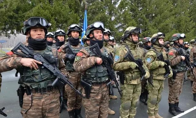 解放军派兵赴俄参加实兵演习，国防部刚刚正式官宣落地！ 

9 月 4 日下午，国