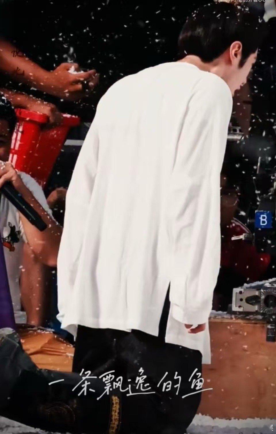 陈哲远江山为聘雪中杖刑路透陈哲远英寡雪中杖刑路透陈哲远英寡雪中杖刑路透，好惨，[