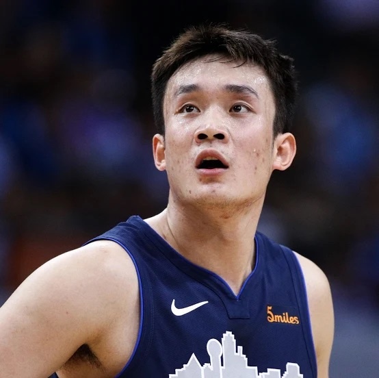 NBA的what if 故事，第一是罗斯。CBA的what if ，第一应该是丁