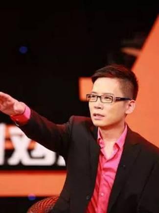 2月1日，主持人李晓东在社交平台官宣从央视离职，将二十年央视生涯称作“毕业”，感