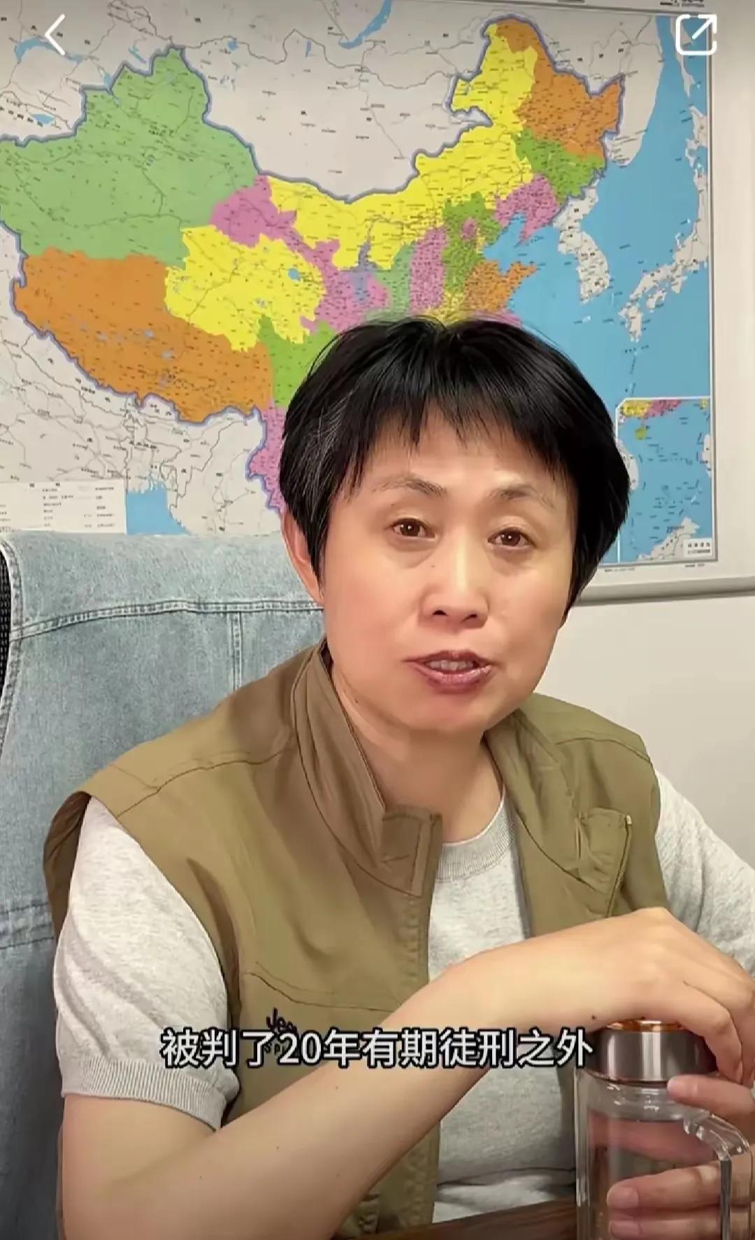江秋莲被理记咬着不撒嘴了。一直自说自话，有证据就报警通过法律途径啊，他@了无数的