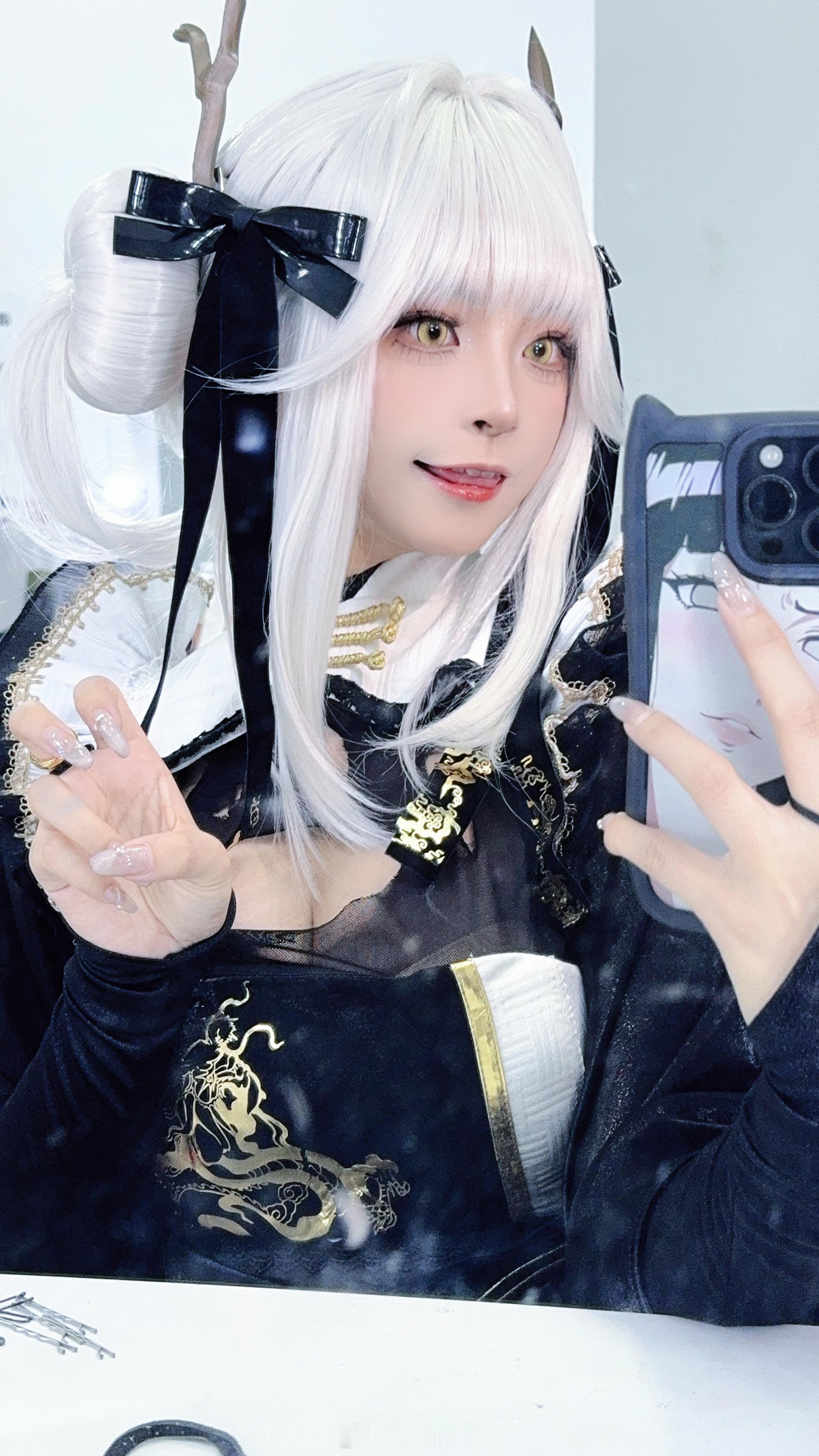 兔兔…嘿嘿 兔兔[舔屏]#nikke[超话]##亿点曝光计划# ​​​