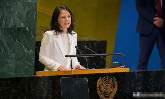 美国肆无忌惮违反国际法，惹恼联合国。联大主席贝尔伯克做出重要表态！

联合国终于