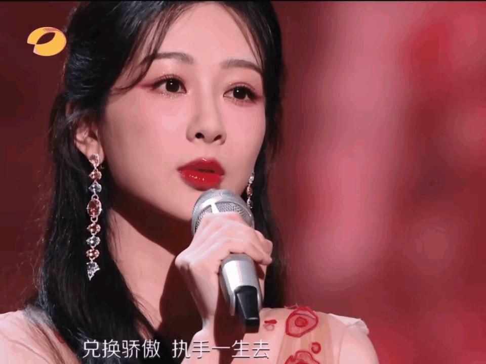 四大普女热度吊打小生。#内娱的女王# #娱乐观察杂谈# #90 后艺人#