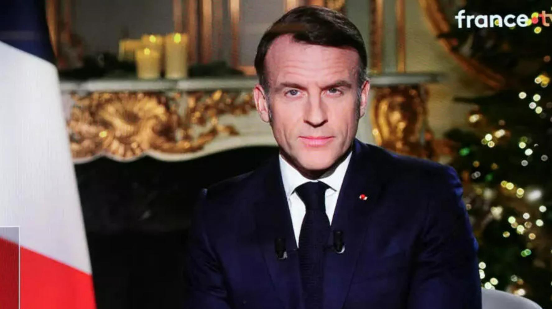 【马克龙新年致辞称将干到任期最后一秒】据新华社报道，法国总统马克龙12月31日晚