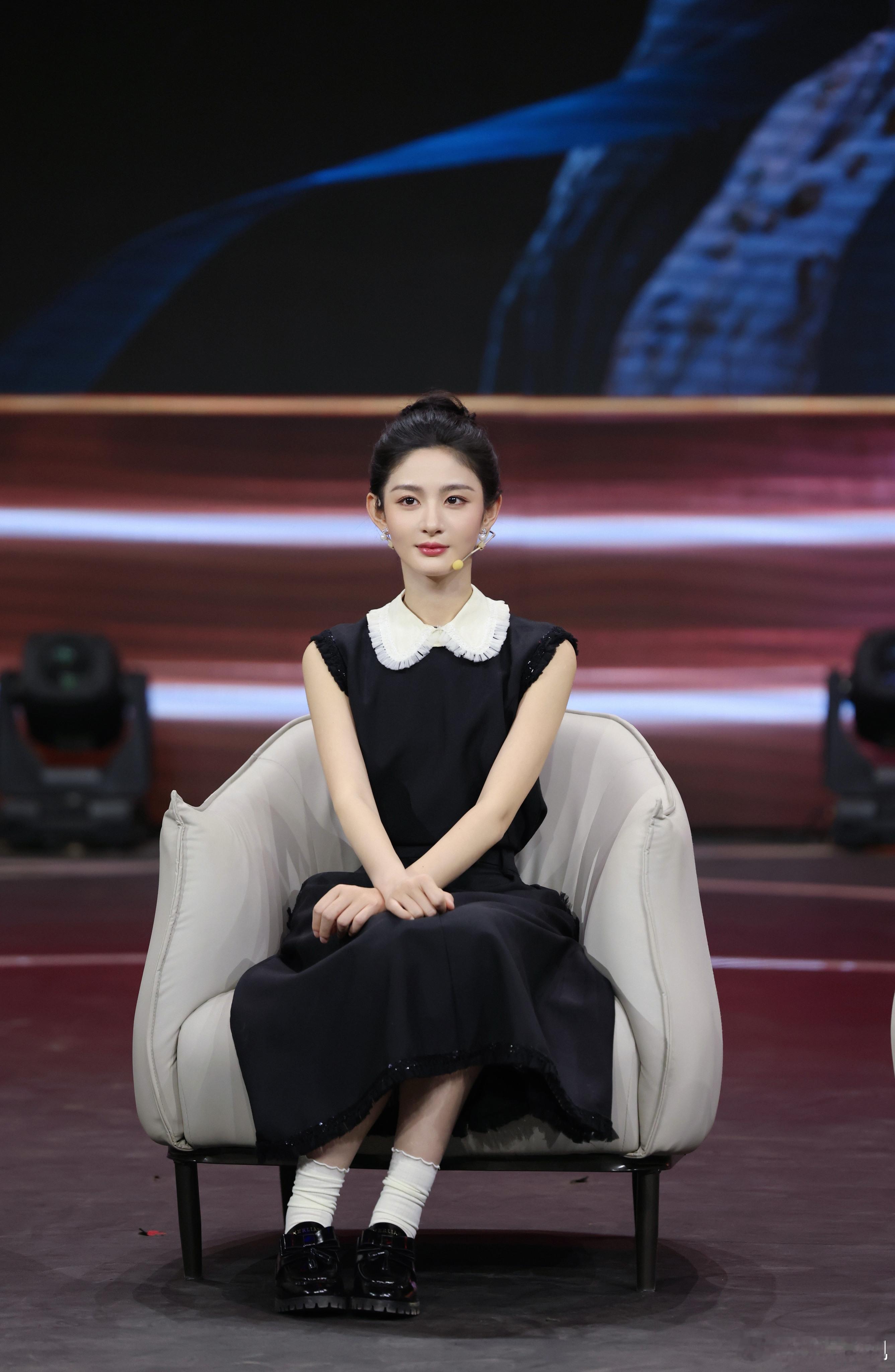 聚焦匠心创造，解读幕后故事。和欢娱影视演员相约CCTV8晚23:10的剧说很好看