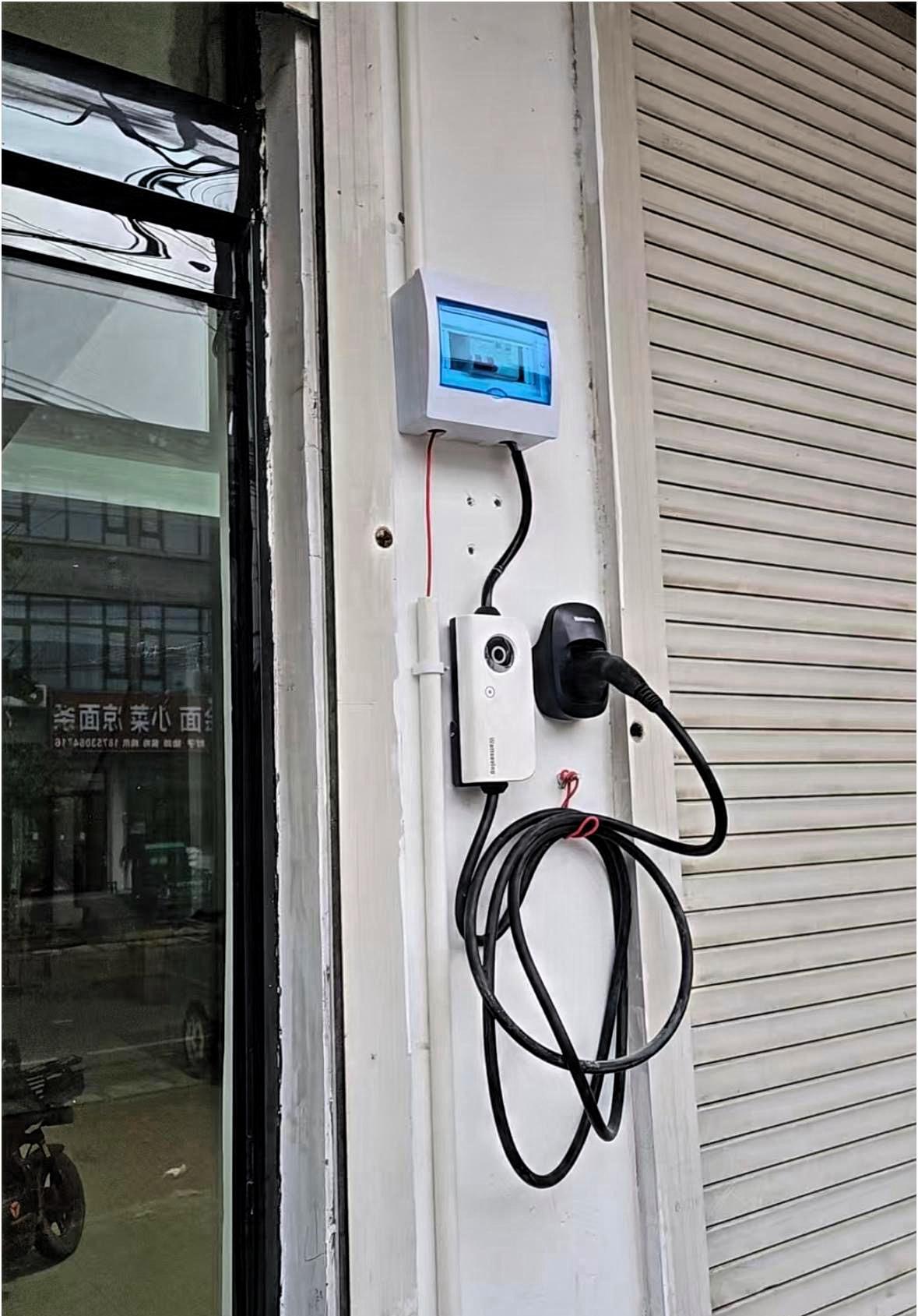 7kw充电桩安装
距离电表17米，自己安装的，一共用了34米铝线，25平方的，2