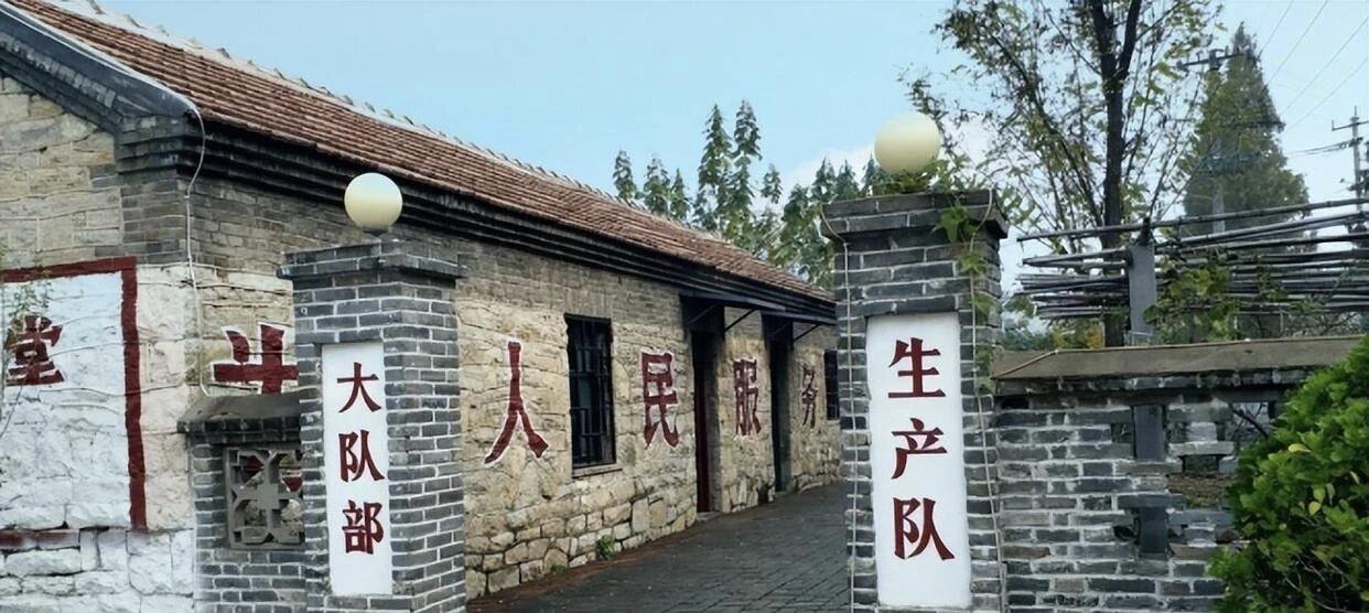 趋利避害本就是人的生存本能，当时推荐上大学、招工几乎尽数落入干部子女囊中，大队干