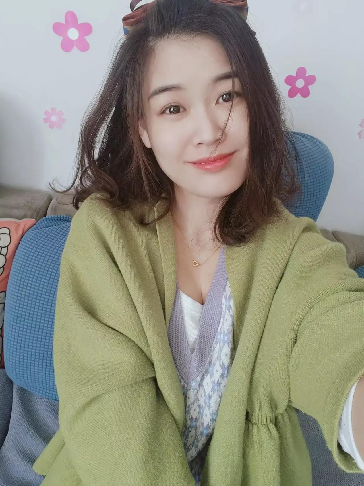 结婚都已经五年了，可我感觉公公对我还是那么的生分。

公公这个人性格开朗，跟他们